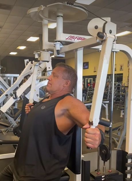 Damien Share Personal Trainer